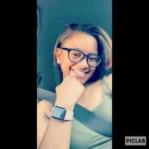 Meet your Posher, Maya a